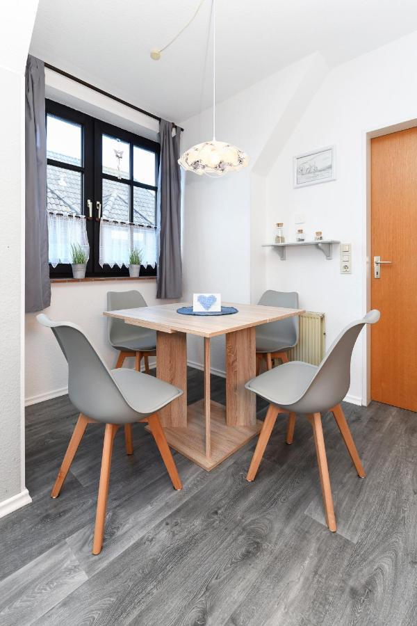 Ferienwohnung Seepferdchen Im Wohnpark Werdum Esterno foto